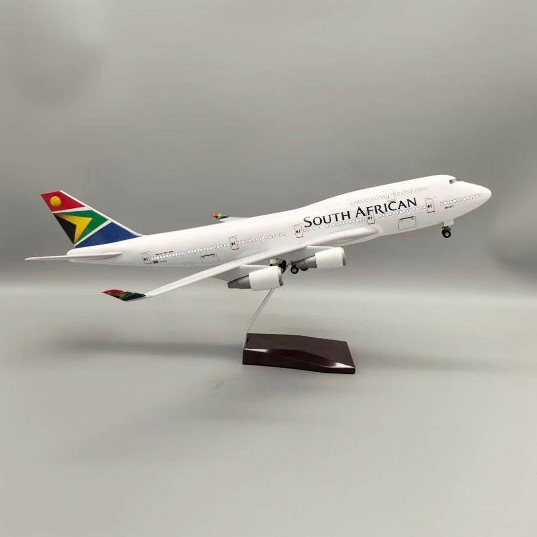 Model Kit Led - Brinquedos para crianças sul africano 1:150